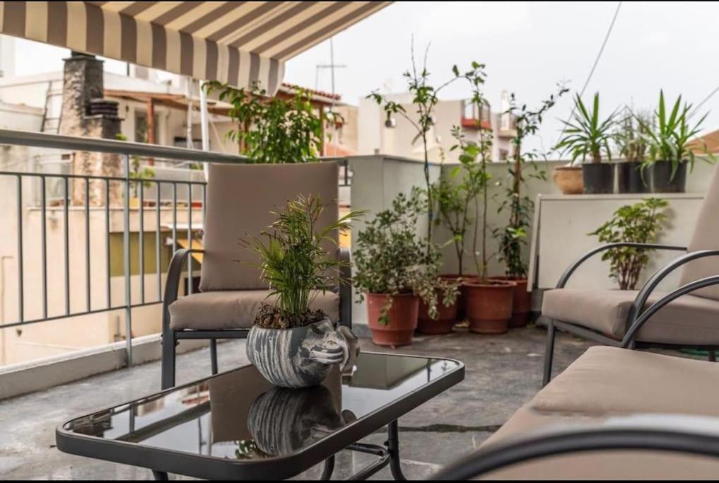 Artistic Apt In Vibrant Gazi With Large Terrace By Ghh Aten Exteriör bild