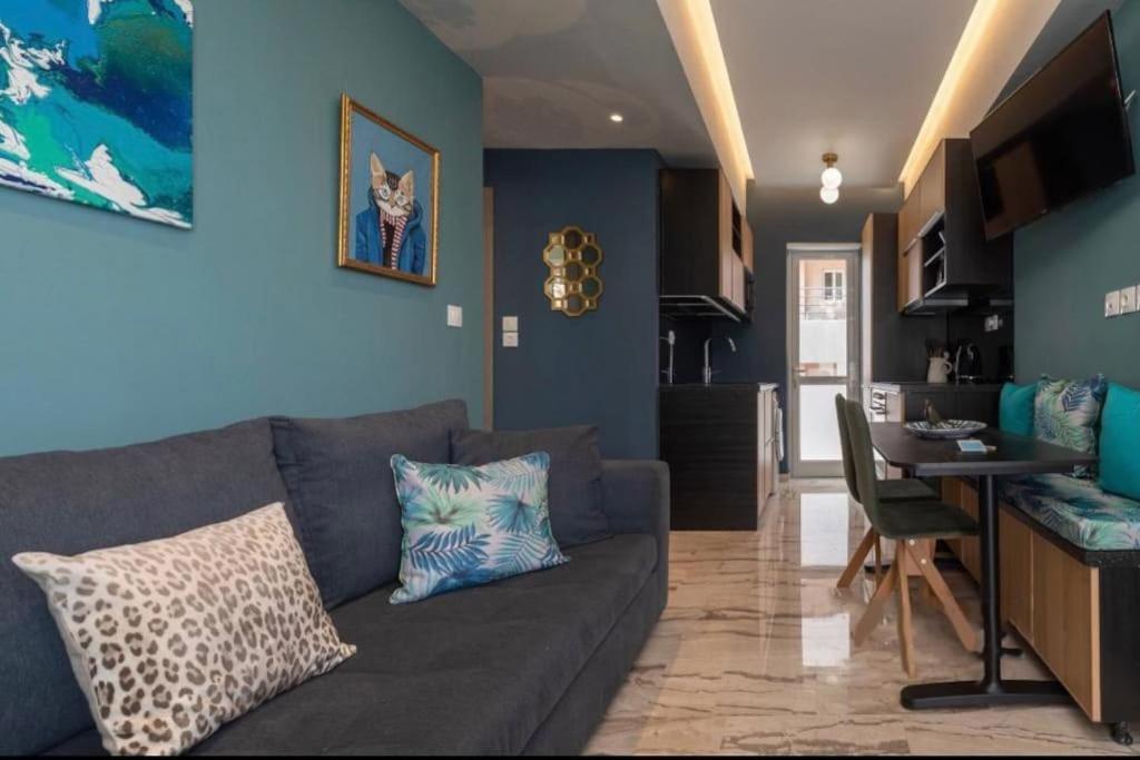 Artistic Apt In Vibrant Gazi With Large Terrace By Ghh Aten Exteriör bild